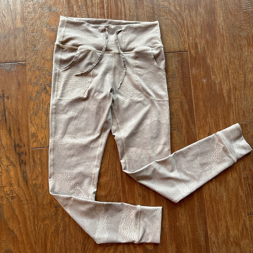 Born primitive leggings
